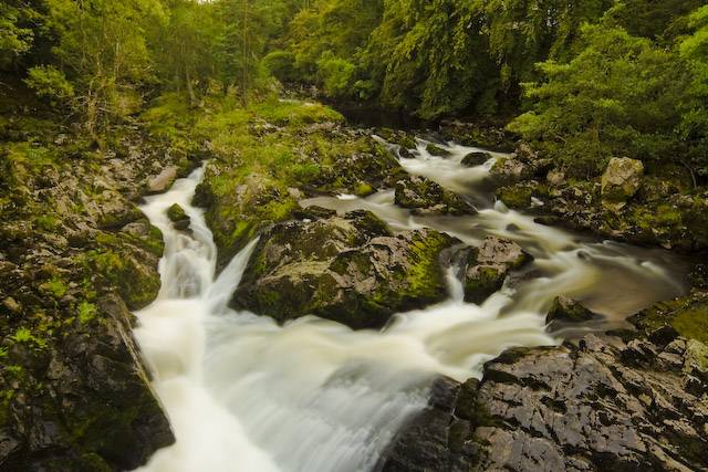  Falls of Feugh, Sk&oacute;cia
